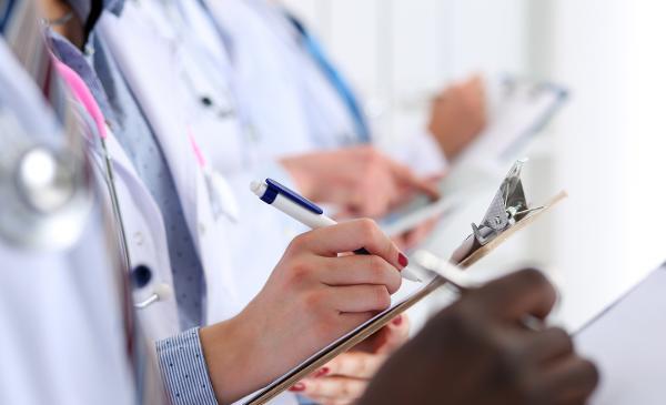 refer to: Safety of COVID-19 Vaccines Medicine safety (megaflopp-iStock-Getty Images Plus) (refer to: Safety of COVID-19 Vaccines)